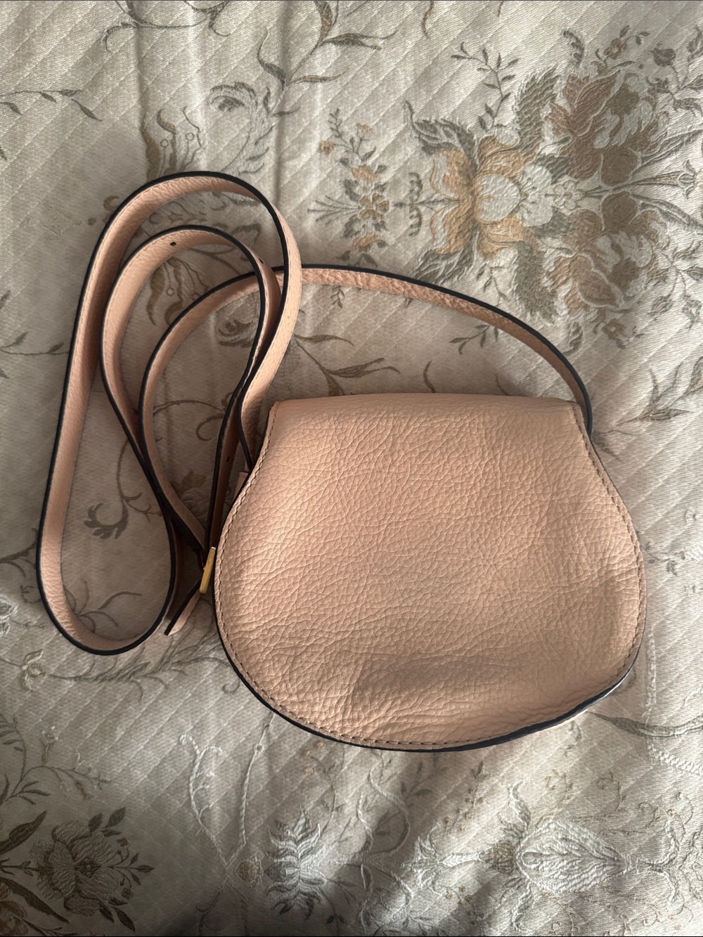 Chloé Small Marcie Crossbody in Nude Pebbled Leather - Picture 3 of 7